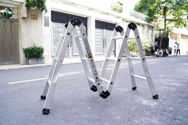 Thang nhôm gấp 4 khúc Boodoor GK20 chữ A 2 m, chữ I 4 m