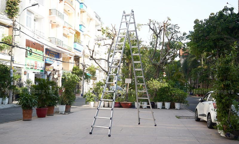 Thang nhôm gấp chữ A IG LS48 – 8/15 bậc, tải 150 kg, Hàn Quốc