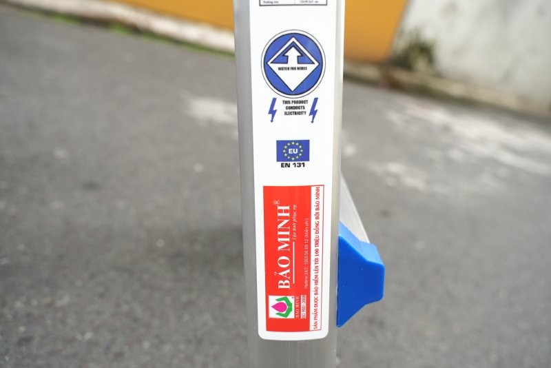 Thang nhôm gấp đa năng Nikawa NKE-44 2 x 4 bậc – chữ A 2,01 m, chữ I 4,14 m