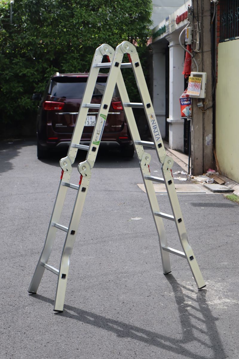 Thang nhôm gấp khúc Nikita TGA37 (NKT-A403) chữ A 1,8 m, duỗi 3,7 m