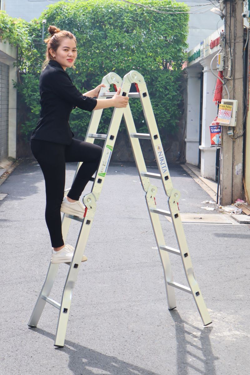 Thang nhôm gấp khúc Nikita TGA37 (NKT-A403) chữ A 1,8 m, duỗi 3,7 m