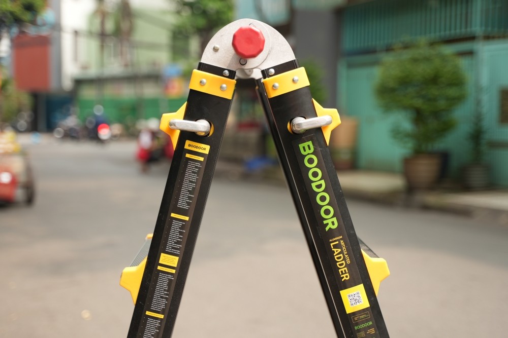 Thang nhôm rút chữ A đa năng Boodoor MS20 khóa 3 ngàm, duỗi thẳng 4 m