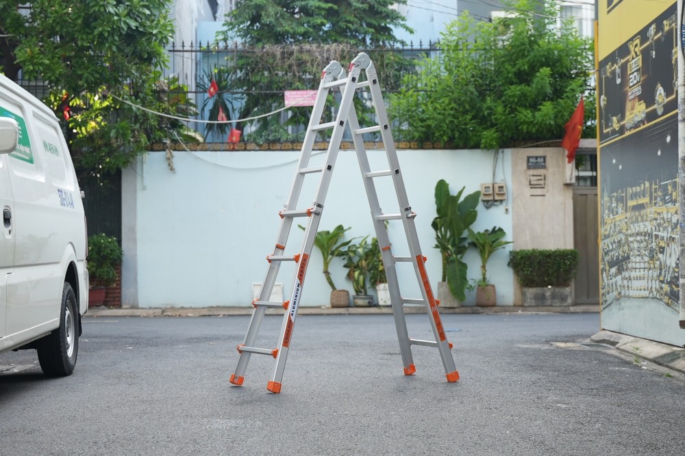 Thang nhôm rút đôi chữ A Nakata TY4A (chữ I 4.0 m, chữ A 2.0 m)