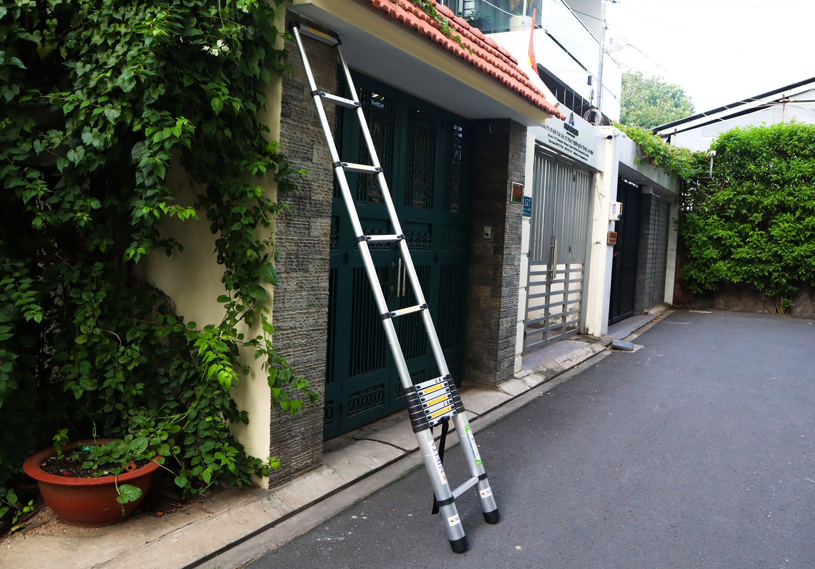 Thang nhôm rút đơn Nikita KN-R50 (NKT-TL500) 5 m, 13 bậc, tải 150 kg
