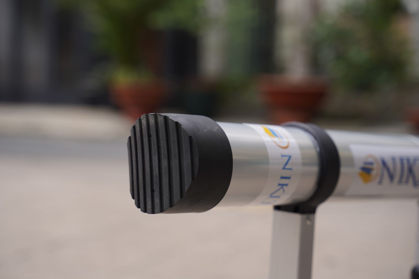 Thang nhôm rút đơn Nikita NKT-TL380 3.8 m 13 bậc