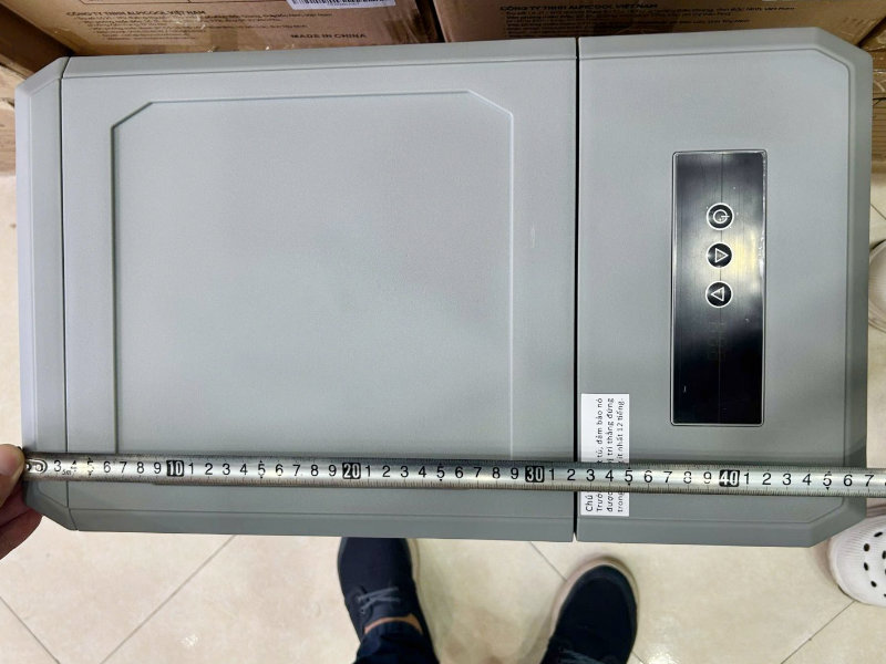 Tủ lạnh mini ô tô Alpicool C9 9 lít, làm lạnh đến -20°C, dùng điện xe và điện nhà