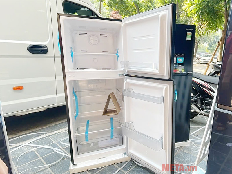 Tủ lạnh Sharp Inverter 181 lít SJ-X198V-DG