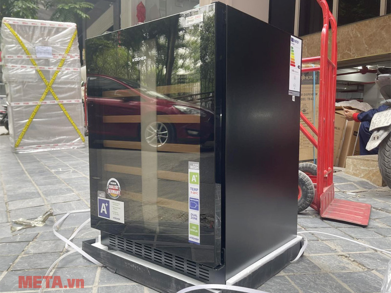 Tủ rượu vang Kocher KWEU-1156B 54 chai 135 lít