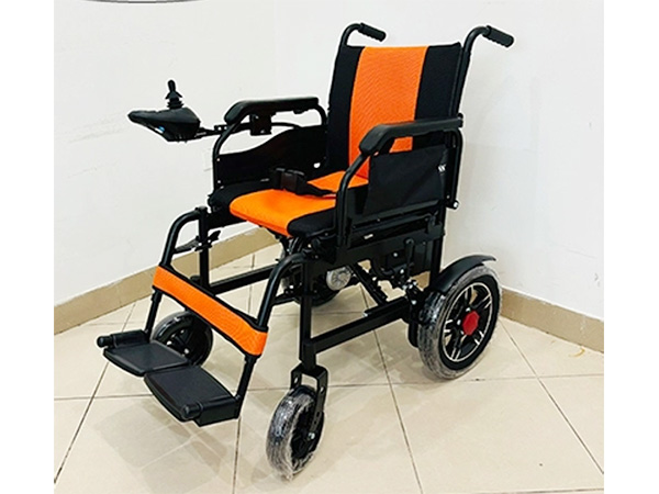 Xe lăn điện Lucass VX102 (XE-1002)
