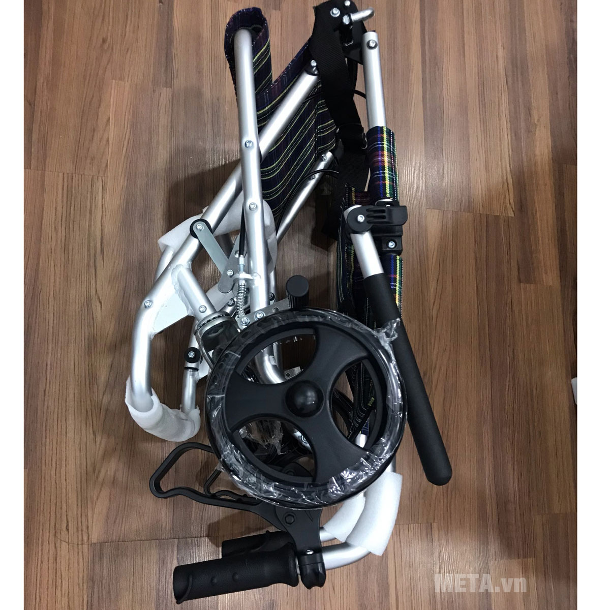 Xe lăn nhôm xách tay du lịch Lucass X-11
