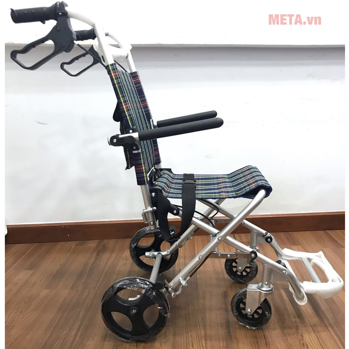 Xe lăn nhôm xách tay du lịch Lucass X-11