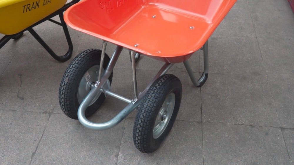 Xe rùa 2 bánh thùng tôn Trần Đà XR.T015.100.2BH76358010.11 67 lít, tải 180 kg